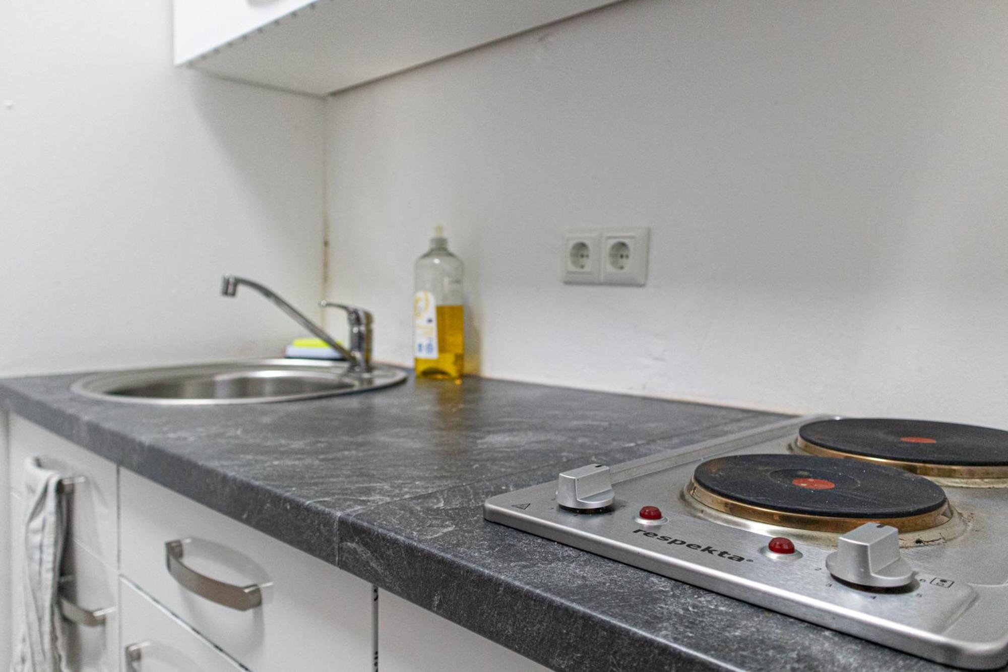 Budget City Stay - Near Wiener Stadthalle Ideal For Longstays Viena Exterior foto
